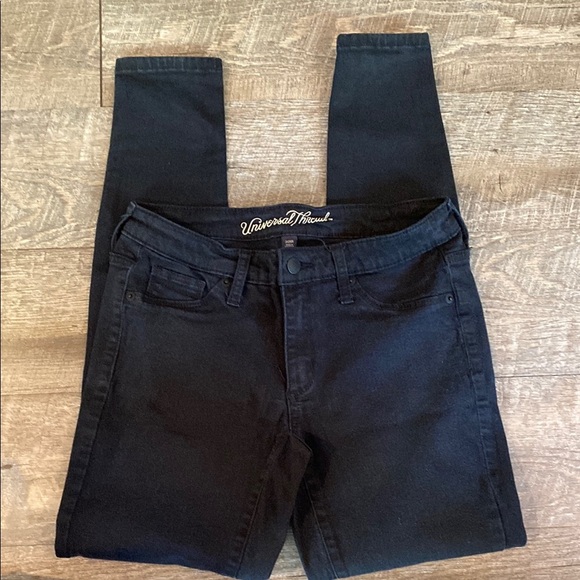 Universal Thread Black Jeggings for Effortless Style - Picture 1 of 4